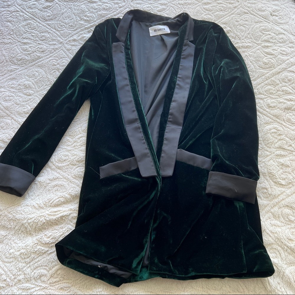 BB Dakota Dark Green Velvet Blazer with Black Satin Trim